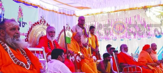 ಅರಿವು ಆದರ್ಶಗಳಿಂದ ಬದುಕು ಸಮೃದ್ಧಗೊಳ್ಳಬೇಕು: ಡಾ. ವೀರಸೋಮೇಶ್ವರ ಜಗದ್ಗುರು