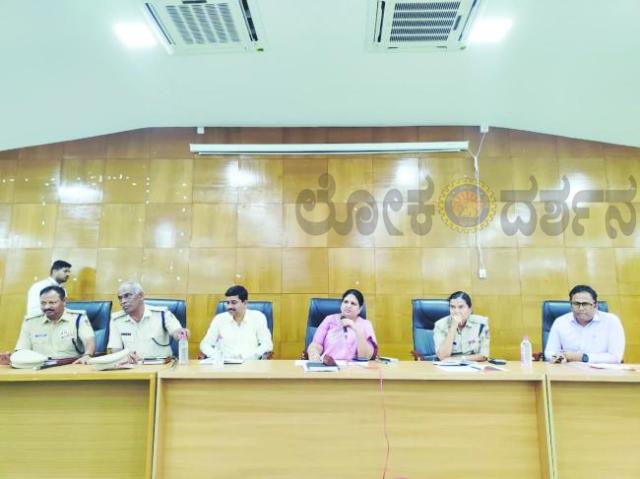 ಅಂಬೇಡ್ಕರ್ ಹಾಗೂ ಬಾಬು ಜಗಜೀವನ್ ರಾಮ್ ಜಯಂತಿ ಅರ್ಥಪೂರ್ಣ ಹಾಗೂ ವಿಜೃಂಭಣೆ ಆಚರಣೆ ಅಗತ್ಯ ಸಿದ್ಧತೆ ಕೈಗೊಳ್ಳಿ : ಡಿಸಿ ಸೂಚನೆ  