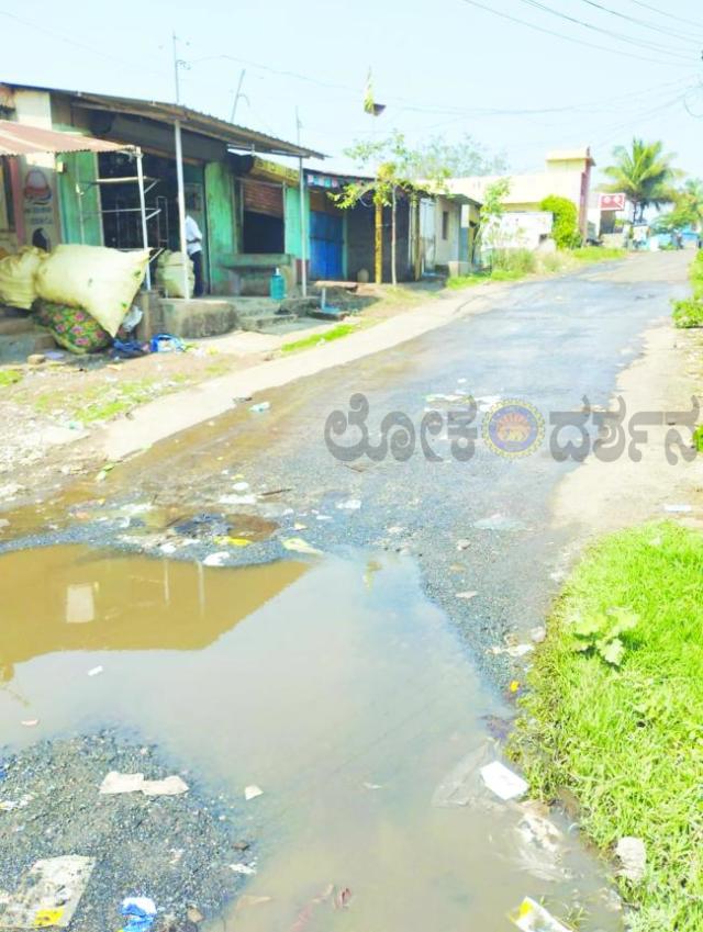 ಆನಂದವನ್ನೇ ಕಳೆದುಕೊಂಡಿರುವ ಆನಂದಪುರ ರಸ್ತೆಗಳು  