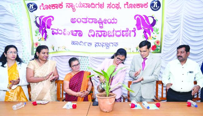 ಸಹನೆ ಮತ್ತು ಕಳವಳ ವ್ಯಕ್ತಪಡಿಸುವ ಜೀವವೇ ಮಹಿಳೆ: ನ್ಯಾಯಾಧೀಶೆ ಚೈತ್ರಾ ಕುಲಕರ್ಣಿ 