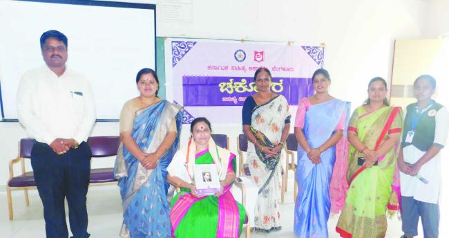 ಹೆಣ್ಣಾಗಿ ಹುಟ್ಟಿದ್ದಕ್ಕೆ ಹೆಮ್ಮೆ ಪಡೋಣ: ಸಾವಿತ್ರಿ ಮಜುಂದಾರ 