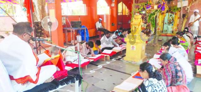 ಶಿಂದಿಕುರಬೇಟ ಗ್ರಾಮದಲ್ಲಿ ಪಾಂಡುರಂಗ ಸಪ್ತಾಹ ಪ್ರಾರಂಭ 