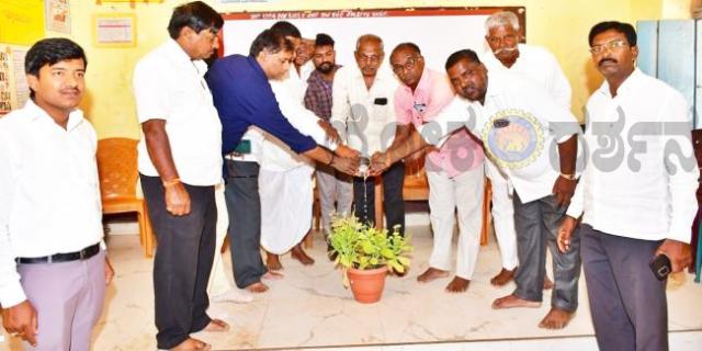 ಗ್ರಾಮೀಣ ಜನರು ಆರೋಗ್ಯದ ಬಗ್ಗೆ ಕಾಳಜಿ ವಹಿಸಿ : ಮುರುಗೇಶ ಶಿವಪೂಜಿ 