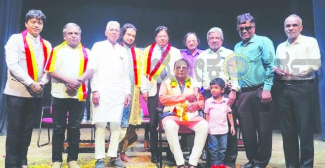 ರಂಗಾಯಣದ ಮಾಜಿ ನಿರ್ದೇಶಕ ಸುಭಾಸ ನರೇಂದ್ರರವರಿಗೆ ಸನ್ಮಾನ