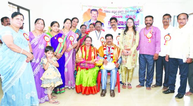    ನಿವೃತ್ತರಾದ ವನ್ನುರ' ಶಿಕ್ಷಕರಿಗೆ ಆತ್ಮೀಯವಾಗಿ ಬೀಳ್ಕೊಡುಗೆ 