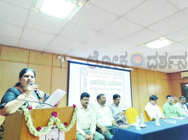 ನಿಖರ ದತ್ತಾಂಶ ಸಂಗ್ರಹಿಸಿ ಜನಗಣತಿ ಕಾರ್ಯ ಯಶಸ್ವಿಗೊಳಿಸಿ : ಡಿಸಿ ಸೂಚನೆ  