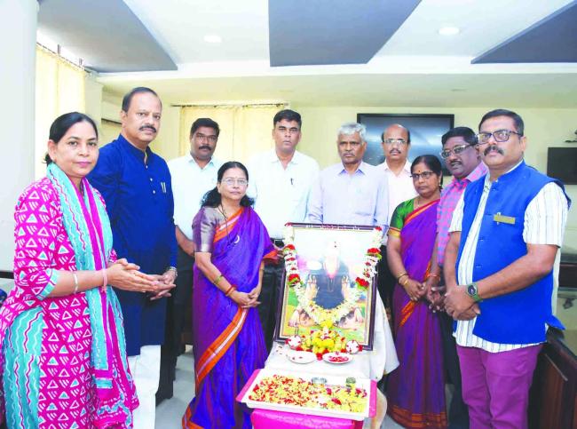 ಅಕ್ಕಮಹಾದೇವಿ ಸ್ತ್ರೀ ಸ್ವಾತಂತ್ರ್ಯ ಮತ್ತು ಸಮಾನತೆಯ ಸಂಕೇತ- ಕುಲಪತಿ ಪ್ರೊ.ವಿಜಯಾ ಕೋರಿಶೆಟ್ಟಿ ಅಭಿಮತ 