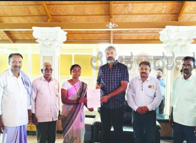 ಅಂಗನವಾಡಿ ಕಾರ್ಯಕರ್ತೆಯರಿಗೆ ನೇಮಕಾತಿ ಪತ್ರ ವಿತರಿಸಿದ ಶಾಸಕ ವಿಶ್ವಾಸ ವೈದ್ಯ 