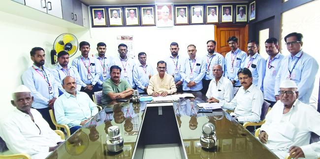 ಶಿರಗುಪ್ಪಿಯ ಜಿನ್ನಪ್ಪಣ್ಣಾ ಚೌಗುಲೆ ಲಾಲಬಹಾದ್ದೂರ ಸಹಕಾರಿಗೆ 2.11 ಕೋಟಿ ನಿವ್ಹಳ ಲಾಭ: ಅಧ್ಯಕ್ಷ ಭಮ್ಮಣ್ಣಾ ಚೌಗುಲೆ ಮಾಹಿತಿ..! 