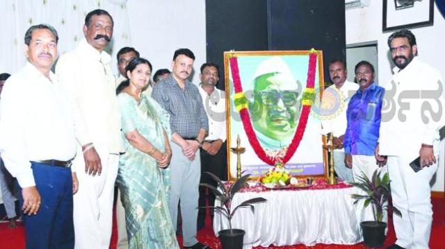 ಡಾ.ಬಾಬುಜಗಜೀವನ ರಾಂ  ದೂರದೃಷ್ಟಿ ಮತ್ತು ಸಾಮಾಜಿಕ ಕಳಕಳಿಯಿಂದ ಸಮಾಜವು ಪ್ರಗತಿಪರವಾಗಿದೆ: ಮಹಾದೇವ ಹರಿಜನ