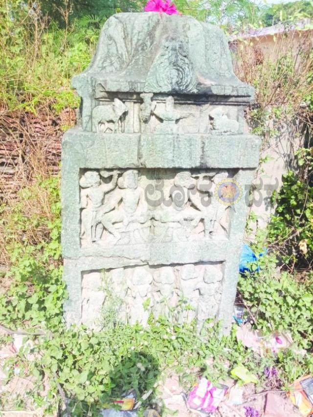 ಅಳವಂಡಿಯಲ್ಲಿ ವೀರಗಲ್ಲು ಪತ್ತೆ ಸಂರಕ್ಷಣೆಗೆ ಇತಿಹಾಸಕಾರ ಕಲ್ಯಾಣಿ ಮನವಿ 