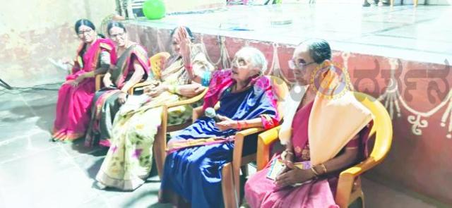 ಅಕ್ಕಮಹಾದೇವಿ ವಚನಗಳಲ್ಲಿ ಸಾಮಾಜಿಕ ಚಿಂತನೆ: ಶಿವಲಿಂಗಮ್ಮ  