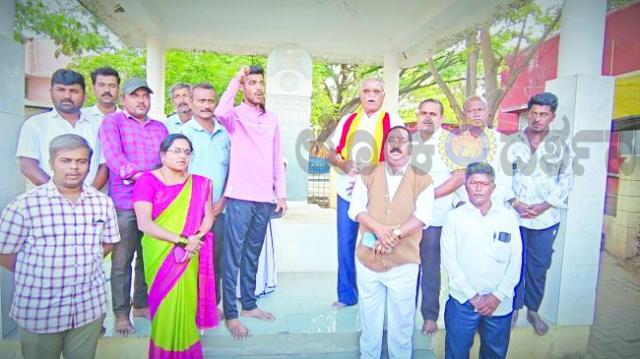 ಹಾವೇರಿ ವಿಶ್ವವಿದ್ಯಾಲಯದ ಅಭಿವೃದ್ಧಿ ದೃಷ್ಟಿಯಿಂದ ಘಟಿಕೋತ್ಸವ ಕ್ಯಾಂಪಸ್ ನಲ್ಲಿಯೇ ನಡೆಸಬೇಕಿತ್ತು: ವಿವಿಧ ಸಂಘಟನೆಗಳಿಂದ ಪ್ರತಿರೋಧ ಸಭೆ