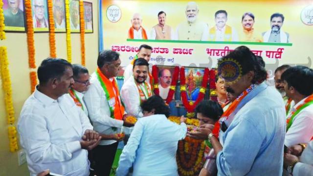 ಬಿಜೆಪಿ ಸ್ಥಾಪನಾ ದಿನ ಆಚರಿಸಿದ ಮಹಾನಗರ ಬಿಜೆಪಿ ಘಟಕ