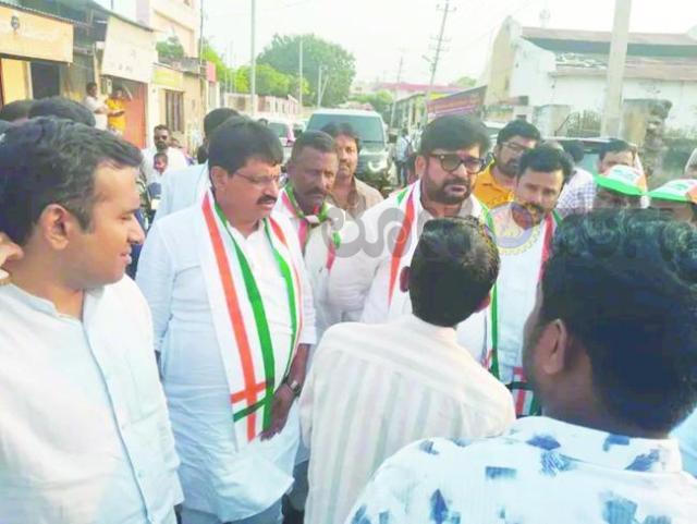 ಶಾಸಕರಾದ ಬಾಬಾಸಾಹೇಬ ಪಾಟೀಲ, ವಿನಯ ಕುಲಕರ್ಣಿ ಭರ್ಜರಿ ಪ್ರಚಾರ