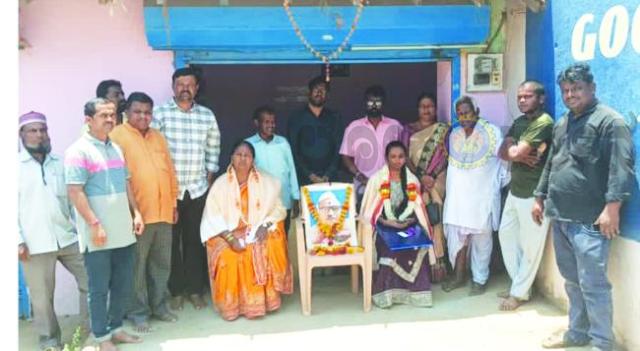 ಸರಸ್ವತಿ ಗಜಕೋಶ, ನಯನ ಓಲೇಕಾರಗೆ ಸನ್ಮಾನ  