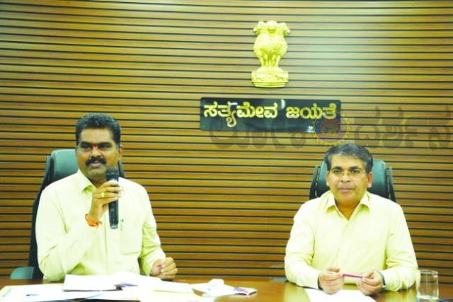 ಪೂರ್ವಭಾವಿ ಸಭೆಯಲ್ಲಿ ನಿರ್ಧಾರಮಹನೀಯರ ಜಯಂತಿ ಅದ್ದೂರಿ ಆಚರಣೆ: ಎಡಿಸಿ ಮಹಮ್ಮದ್ ಝುಬೇರ್‌.ಎನ್ 