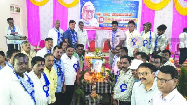 ಡಾ.ಬಾಬು ಜಗಜೀವನ ರಾಂ ದೂರದೃಷ್ಟಿ, ಸಾಮಾಜಿಕ ಕಳಕಳಿಯಿಂದ ಸಮಾಜ ಪ್ರಗತಿಪರ ಮಾರ್ಗದಲ್ಲಿ ಸಾಗಲು, ಸಾಧ್ಯವಾಗಿದೆ : ಪಾವುಟೆ  