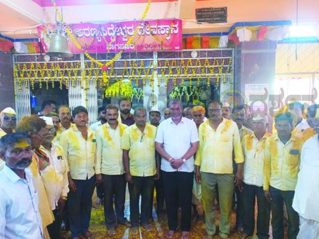 ಭಂಡಾರ ಎರಚಿ ಜಾತ್ರೆ ಮಾಡುವ ಪದ್ಧತಿಯಿಂದ ಸಾಂಕ್ರಾಮಿಕ ರೋಗಗಳು ಹರಡುವುದಿಲ್ಲ : ಬಾಲಚಂದ್ರ ಜಾರಕಿಹೊಳಿ 