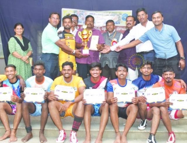 ಕಬ್ಬಡ್ಡಿ ಪಂದ್ಯಾವಳಿ: ಬಂಜಾರಾ ಕಾಲೇಜಿಗೆ ಪ್ರಥಮ ಸ್ಥಾನ... 