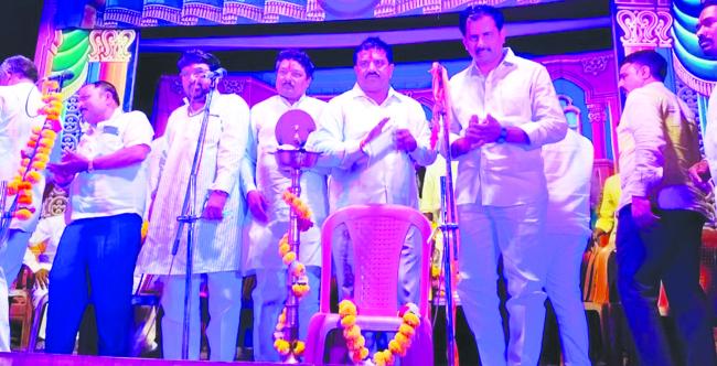 ಭಾವೈಕ್ಯತೆ, ತ್ರಿವಿಧ ದಾಸೋಹದ, ಗಟ್ಟಿ ಸ್ಥಳ ಶ್ರೀಕ್ಷೇತ್ರ ಲಚ್ಚ್ಯಾಣ: ಬಿ ಡಿ ಪಾಟೀಲ 