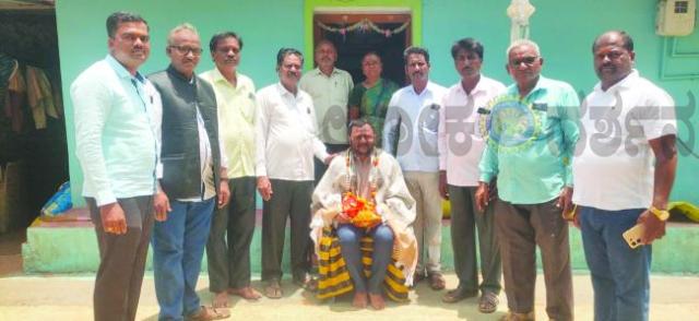 ಬಡ ರೈತನ ಮಗ ದೇಶ ಮೆಚ್ಚುವ ವಿಜ್ಞಾನಿ! ಮುಂಡಗೋಡಿನ ಬಸವರಾಜ ದೊಡ್ಡಮನಿ ಸಾಧನೆಗೆ ಜನರಿಂದ ಅಭಿನಂದನೆ