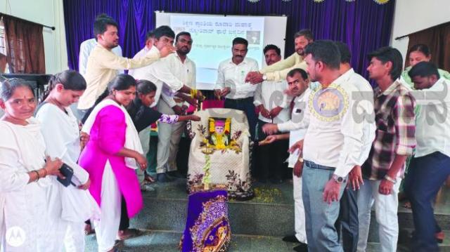 ಜೀವನ ಸಾಧನೆಗೆ ಜ್ಯೋತಿಬಾ ಫುಲೆಯಂತಹ ಮಹನೀಯರೇ ಮಾದರಿ - ಡಾ. ಎರಿಸ್ವಾಮಿ