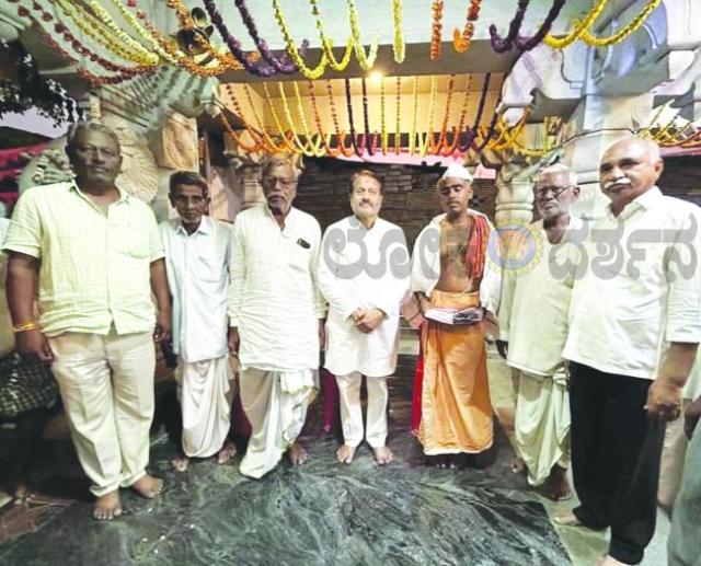 ಮಾರುತೇಶ್ವರ ದರ್ಶನ ಪಡೆದ ಶಾಸಕ ನಾಡಗೌಡ  
