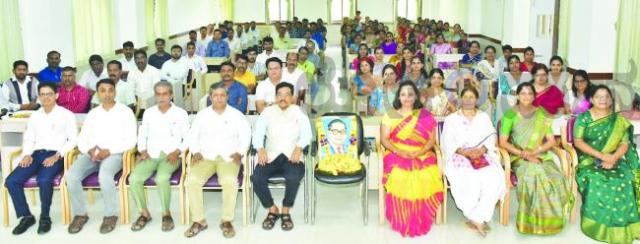 ‘ಅಂಬೆಡ್ಕರರವರ ಚಿಂತನೆಗಳು ಸಮಾಜಕ್ಕೆ ದಾರೀದೀಪವಾಗಿವೆ’ 