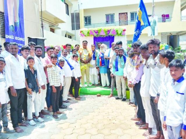 ಘಟಪ್ರಭಾ ನಗರದ ಜನತಾ ಕಾಲೋನಿಯಲ್ಲಿ ಸಂವಿಧಾನ ಶಿಲ್ಪಿ ಭಾರತ ರತ್ನ ಡಾ. ಬಿ.ಆರ್  ಅಂಬೇಡ್ಕರ್ ಅವರ 135 ನೇಯ ಜಯಂತಿ