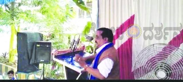 ದಾಖಲೆ ಮುರಿದ ತಾಪಮಾನ, ರಣಬಿಸಿಲಿನಿಂದ ತತ್ತರಿಸಿದ ಜನತೆ, ಕಛೇರಿಗಳ ಕೆಲಸದ ವೇಳೆಯನ್ನು ಬದಲಿಸಿ, ಸಾರ್ವಜನಿಕರಿಗೆ ಅನಕೂಲಮಾಡಿಕೊಡಲು ಜಿಲ್ಲಾಡಳಿತಕ್ಕೆ ರವೀಂದ್ರಗೌಡ ಎಫ್‌. ಪಾಟೀಲ ಒತ್ತಾಯ