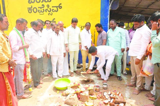 ವಿವಿಧ ಕಾಮಗಾರಿಗಳಿಗೆ ಭೂಮಿ ಪೂಜೆ ನೆರವೇರಿಸಿದ ಶಾಸಕ ನಾರಾ ಭರತ್ ರೆಡ್ಡಿ  