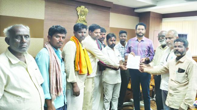 ಕೊಪ್ಪಳ ತಾಲೂಕಿನ ಬಸಾಪುರ ಕೆರೆಯನ್ನು ಜನ ಜಾನುವಾರುಗಳಿಗೆ ಮುಕ್ತವಾಗಿಡಲು ಒತ್ತಾಯಿಸಿ ಮನವಿ