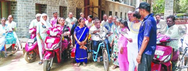 ವಿವಿಧ ಬೇಡಿಕೆಗಳಿಗೆ ಆಗ್ರಹಿಸಿ ವಿಕಲಚೇತನರ ಪ್ರತಿಭಟನೆ  