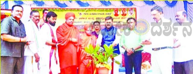 ಹೂವಿನಹಡಗಲಿಯಲ್ಲಿ ಬಸವಣ್ಣನವರ ಜಯಂತಿ  