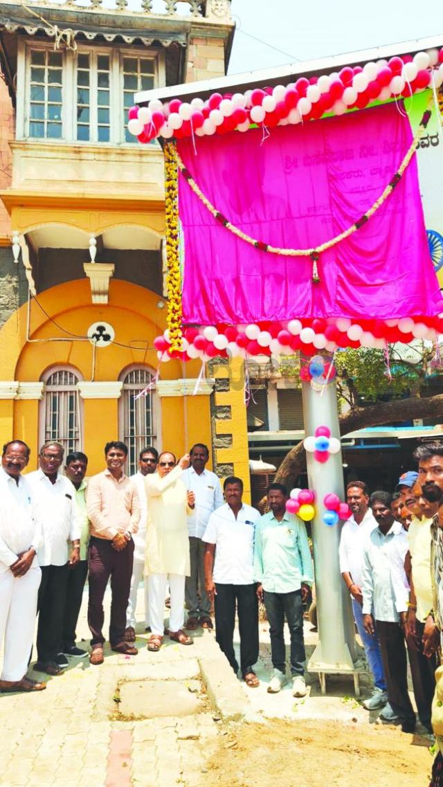 ಪಟ್ಟಣದಲ್ಲಿ ಸಾರ್ವಜನಿಕರಿಗೆ ಮೂಲ ಸೌಕರ್ಯ ಒದಗಿಸುವುದರಲ್ಲಿ ಬ್ಯಾಡಗಿ ಪುರಸಭೆ ಮುಂದು ಮಾಜಿ ಶಾಸಕ ಸುರೇಶ್ ಗೌಡ ಪಾಟೀಲ್ 