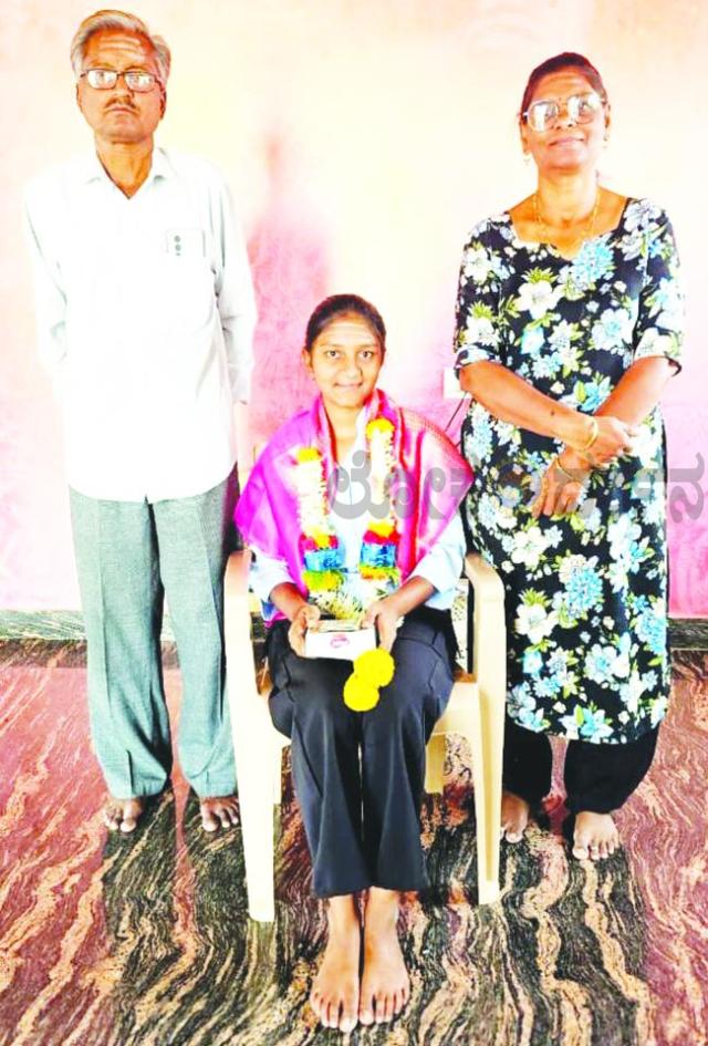 ಸುನೃತಾ ಬಿಸನಕೊಪ್ಪ ಶಾಲೆಗೆ ದ್ವಿತೀಯ ಸ್ಥಾನ 