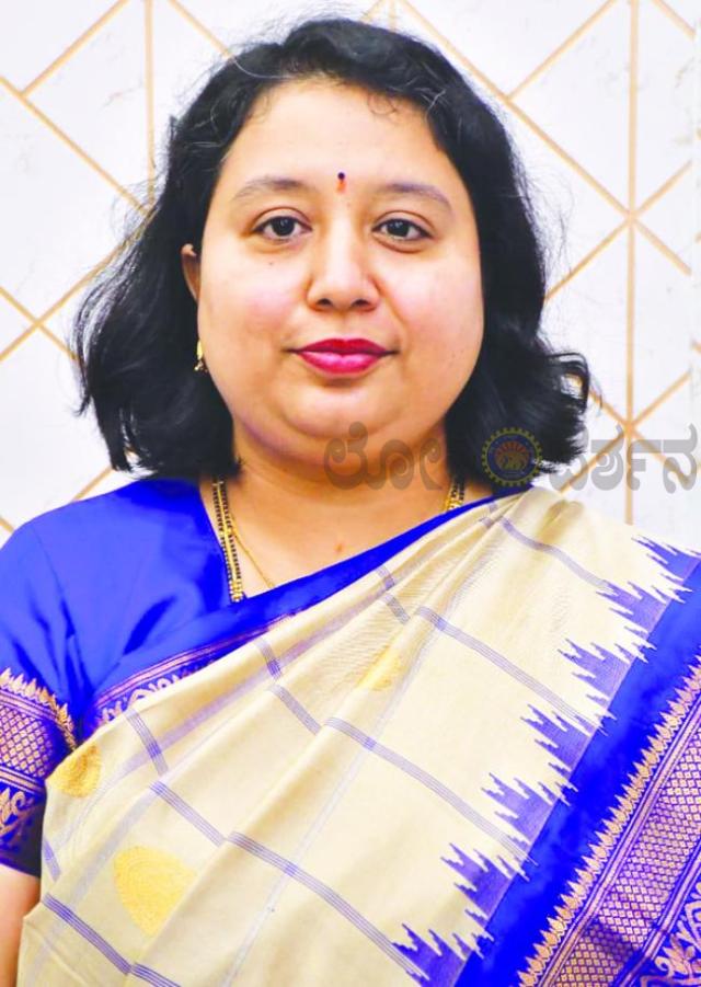 ಜಿಲ್ಲೆಯಲ್ಲಿ ಲಭ್ಯವಿರುವ ಹಳೆಯ ಕೈಬರಹದ ಪಠ್ಯಗಳು, ಹಸ್ತಪ್ರತಿಗಳು ಮತ್ತು ದಾಖಲೆಗಳ ಸಂಗ್ರಹ 