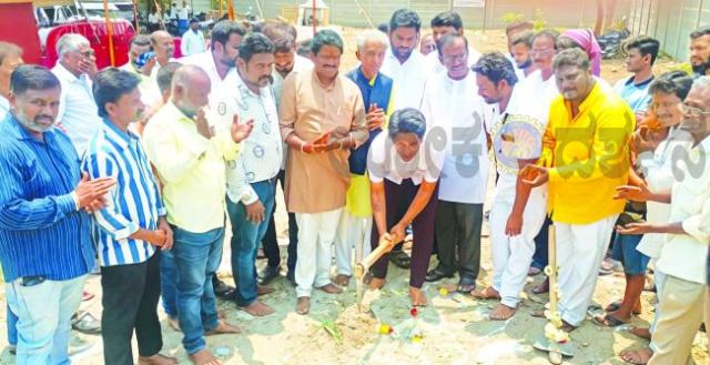 ಸ್ವಾಭಿಮಾನದ ಸಂಕೇತವಾಗಿ ತಲೆ ಎತ್ತಲಿದೆ ಶ್ರೀ ನಾಗದೇವರ ಮಂದಿರ: ಕೃಷ್ಣಗೌಡ್ರು ಪಾಟೀಲ್  