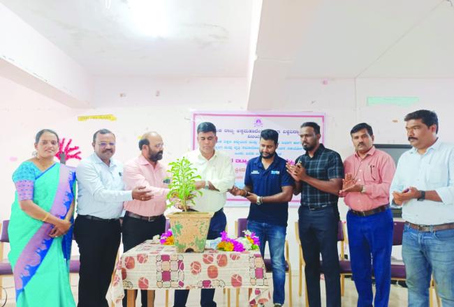 ಅಕ್ಕಮಹಾದೇವಿ ಮಹಿಳಾ ವಿವಿಯಲ್ಲಿ ಉದ್ಯೋಗ ಮೇಳ ಕಾರ್ಯಕ್ರಮ 