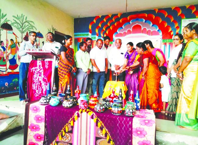 ಮುಕ್ತ ಟ್ರಸ್ಟ ರಿ ಹೊನ್ನಾವರ ವತಿಯಿಂದ ಹೋಲಿಗೆ ತರಬೇತಿ ಕಾರ್ಯಕ್ರಮ