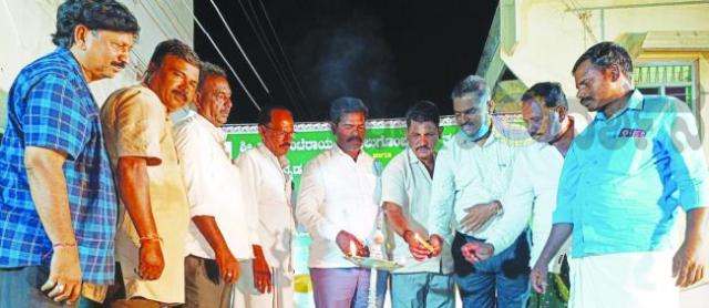   ಶ್ರೀ ಹುಲಿಕುಂಟರಾಯ ತೊಗಲುಗೊಂಬೆ ಕಲಾ ತಂಡ: ಕೆ. ಹೊನ್ನೂರ ಸ್ವಾಮಿ 