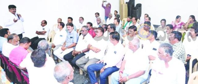 ಯಡಿಯೂರ​‍್ಪ ಅಭಿಮಾನೋತ್ಸವಕ್ಕೆ ಸಿದ್ಧತೆ: ಬಳ್ಳಾರಿಯಲ್ಲಿ ಪೂರ್ವಭಾವಿ ಸಭೆ 