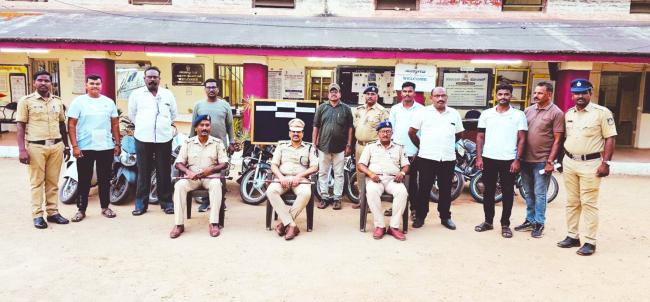 ಬೈಕ್ ಕಳ್ಳತನ ಪ್ರಕರಣ ಭೇದನೆ: ಆರೋಪಿ ಬಂಧನ, 13 ಬೈಕ್ಗಳ ವಶ 