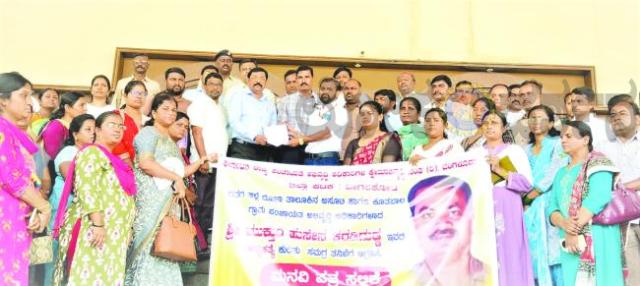 ವ್ಯವಸ್ಥೆಯ ‘ಒತ್ತಡ’ಕ್ಕೆ ಬಲಿಯಾದರೇ ಪಿಡಿಒ? 