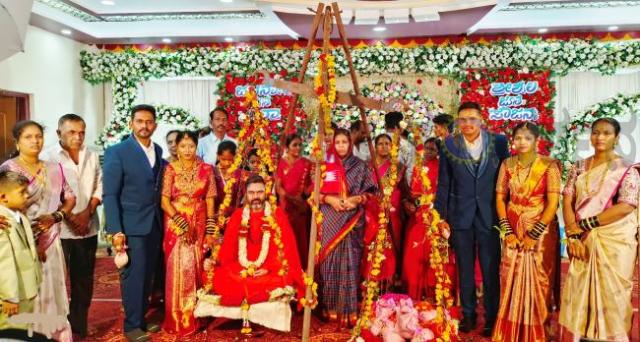 ಧಾರವಾಡ ತಾಲೂಕು ಅಮ್ಮಿನಬಾವಿ ಸಂಸ್ಥಾನ ಪಂಚಗೃಹ ಹಿರೇಮಠದ  ಶ್ರೀಅಭಿನವ ಶಾಂತಲಿಂಗ ಶ್ರೀಗಳ ಪ್ರಥಮ ತುಲಾಭಾರ 
