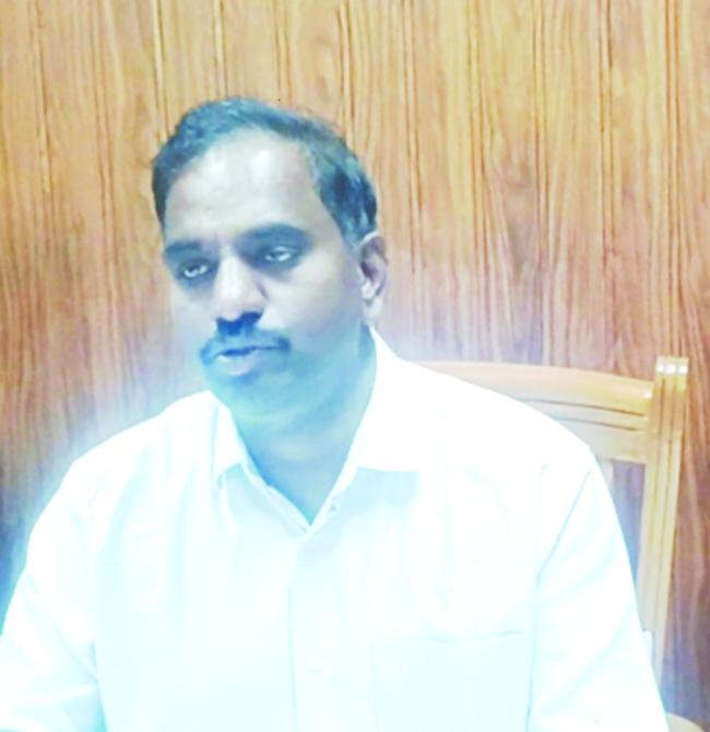   ಬಿರುಗಾಳಿ-ಮಳೆ ಧಾವ ಹಿ 18 ಮನೆಗಳು ನೆಲಕಚ್ಚಿ ಭಾರಿ ಹಾನಿ  
