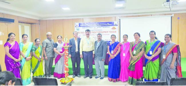 ಎಂಜಿನಿಯರಿಂಗ್ ಕಾಲೇಜಿನಲ್ಲಿ ರಸಾಯನಶಾಸ್ತ್ರ ಶಿಕ್ಷಣ ಸಬಲೀಕರಣ ಕಾರ್ಯಕ್ರಮ 