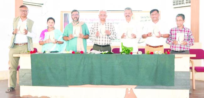 ಪುಸ್ತಕ, ದಿನಪತ್ರಿಕೆ ಓದುವುದರಿಂದ ಹೃದಯವಂತಿಕೆ ಬೆಳೆಯುತ್ತದೆ: ರವೀಂದ್ರ ಭಟ