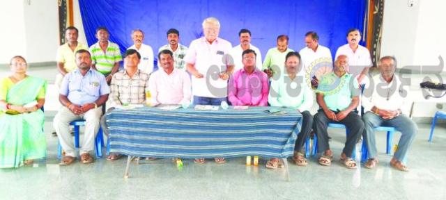 ಗದಗದಲ್ಲಿ ವಿಶ್ವಕರ್ಮ ವಿದ್ಯಾರ್ಥಿ ಪ್ರತಿಭಾ ಪುರಸ್ಕಾರ ಮತ್ತು ನೌಕರ ಪ್ರಶಸ್ತಿ ಪ್ರದಾನ ಸಮಾರಂಭ   